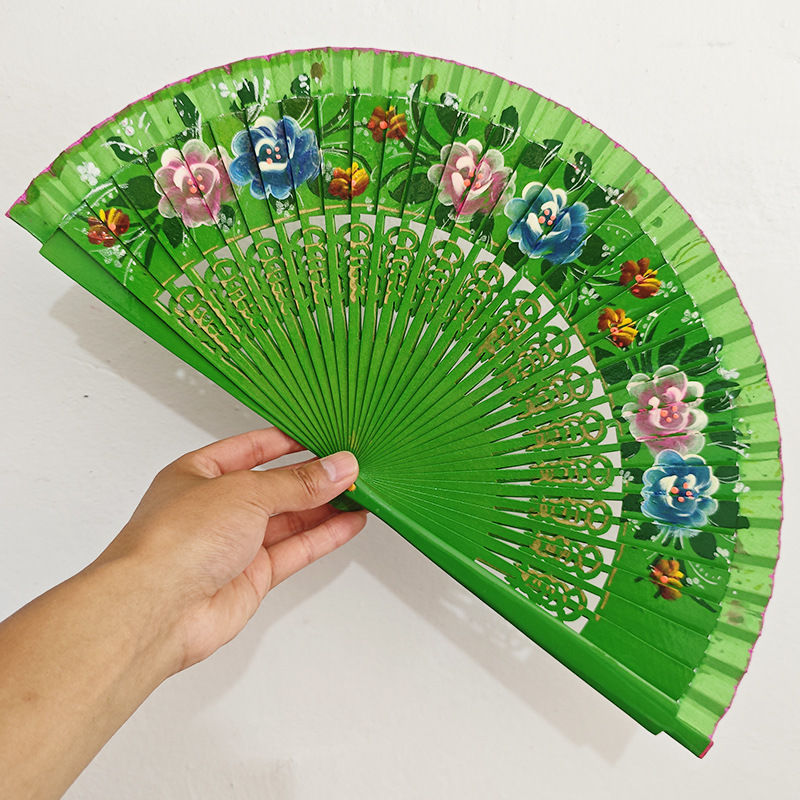 Fashionable Spanish Fan Elegant Wooden Hand Fan Chinese Vintage Solid Color Plain Folding Fan for Costume Parties Decorations